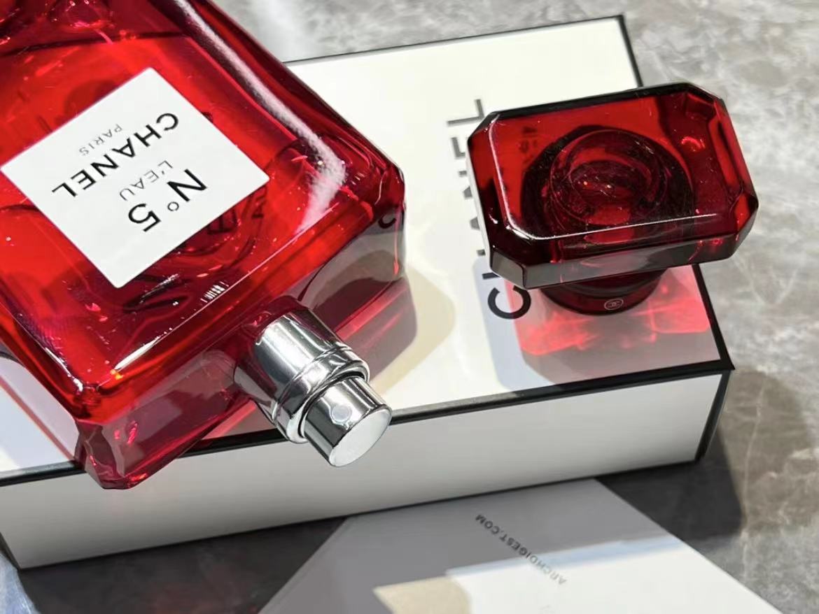 CHANEL 法国香奈儿五号低调奢华N5圣诞红限量版淡香水 100ml